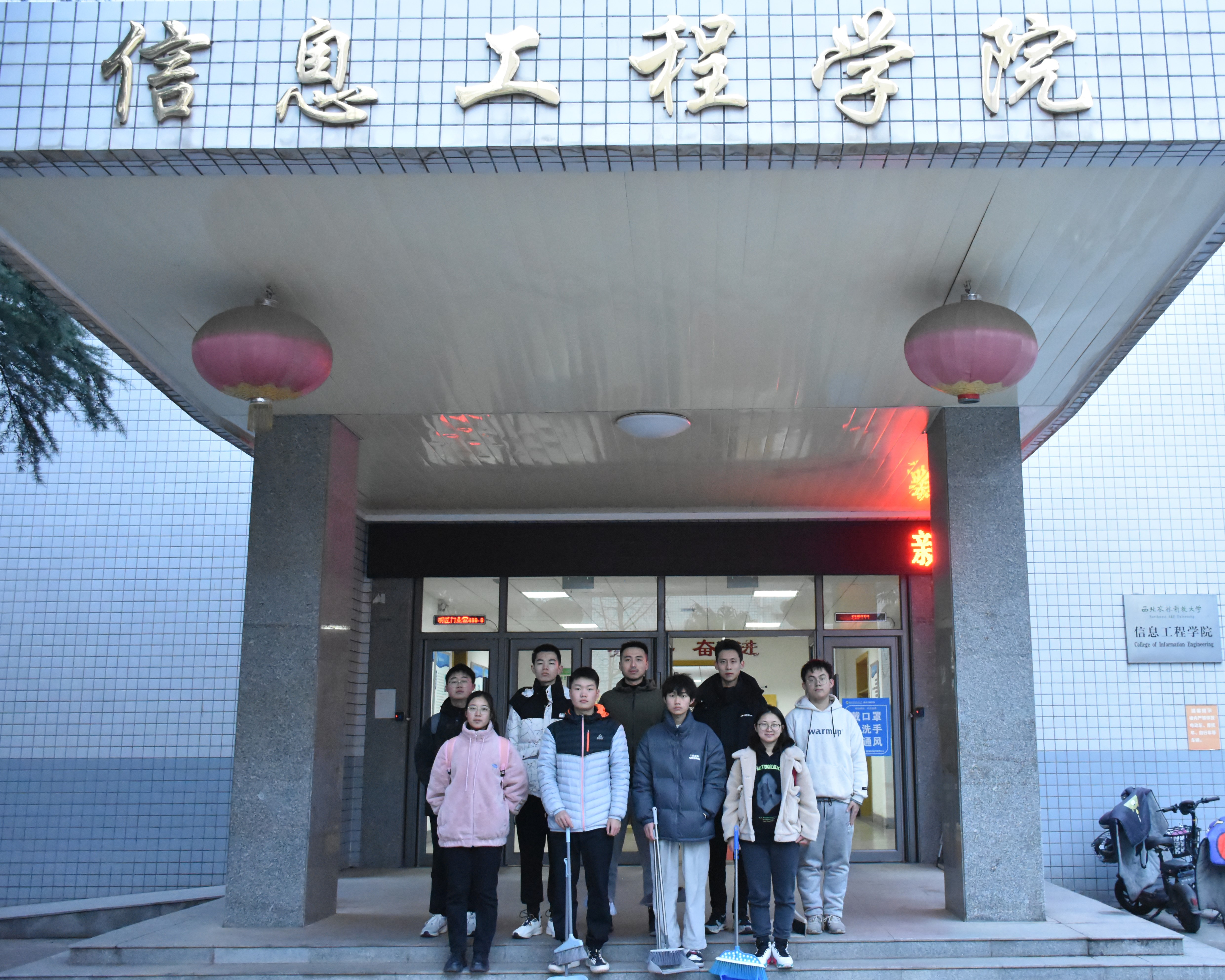 6931e562dbcc4d388982b98020d8c24f.jpg 6931e562dbcc4d388982b98020d8c24f.jpg