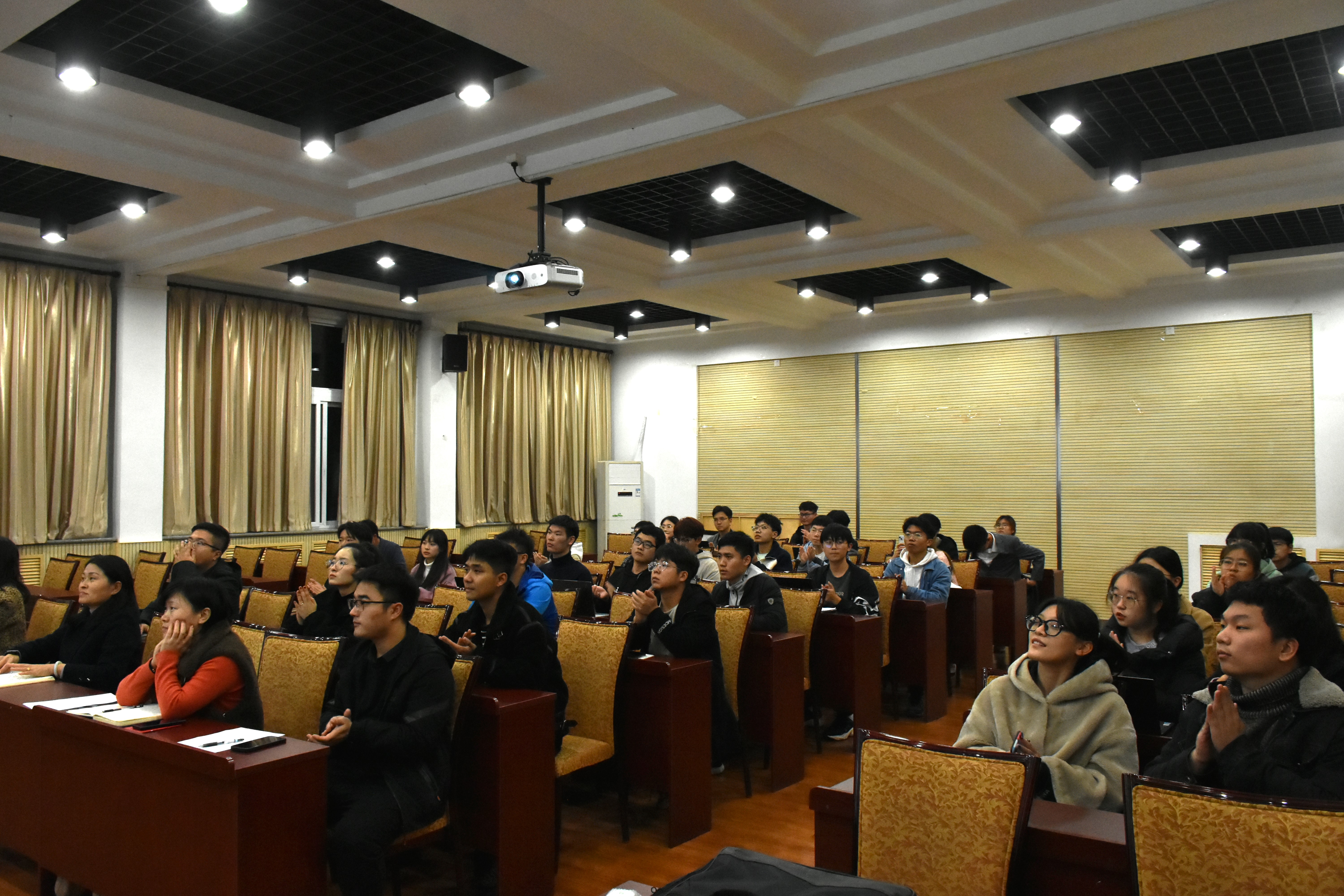 de820f48e77c43b19b4c5b374747c00d.jpg de820f48e77c43b19b4c5b374747c00d.jpg