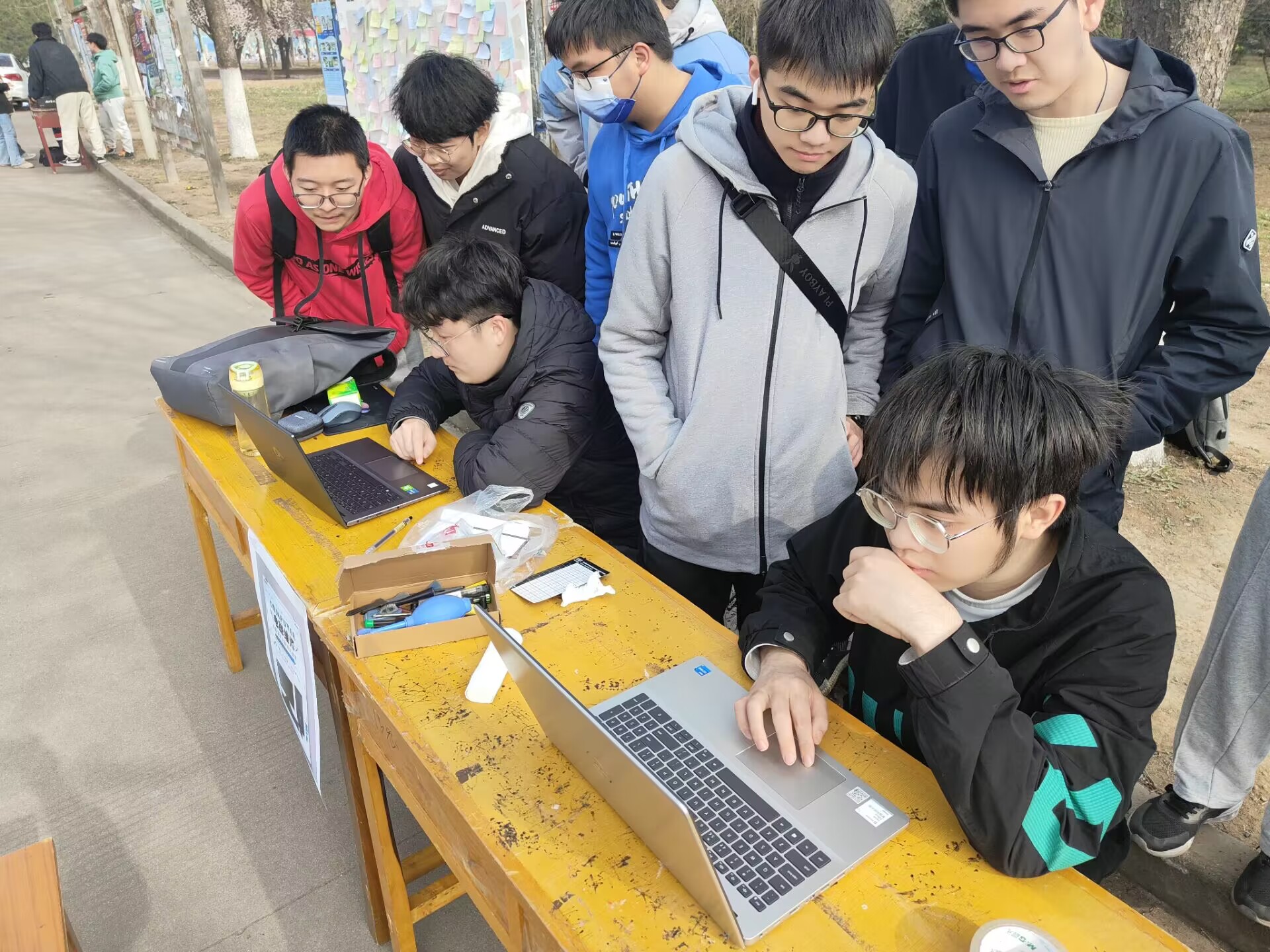 ef1e675e22104f28a3cd65b5b24e2220.jpg ef1e675e22104f28a3cd65b5b24e2220.jpg