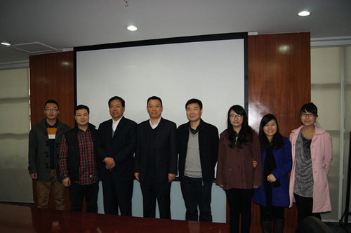 欧美av
领导会见西安软件园发展中心副主任朱立明等人并合影留念